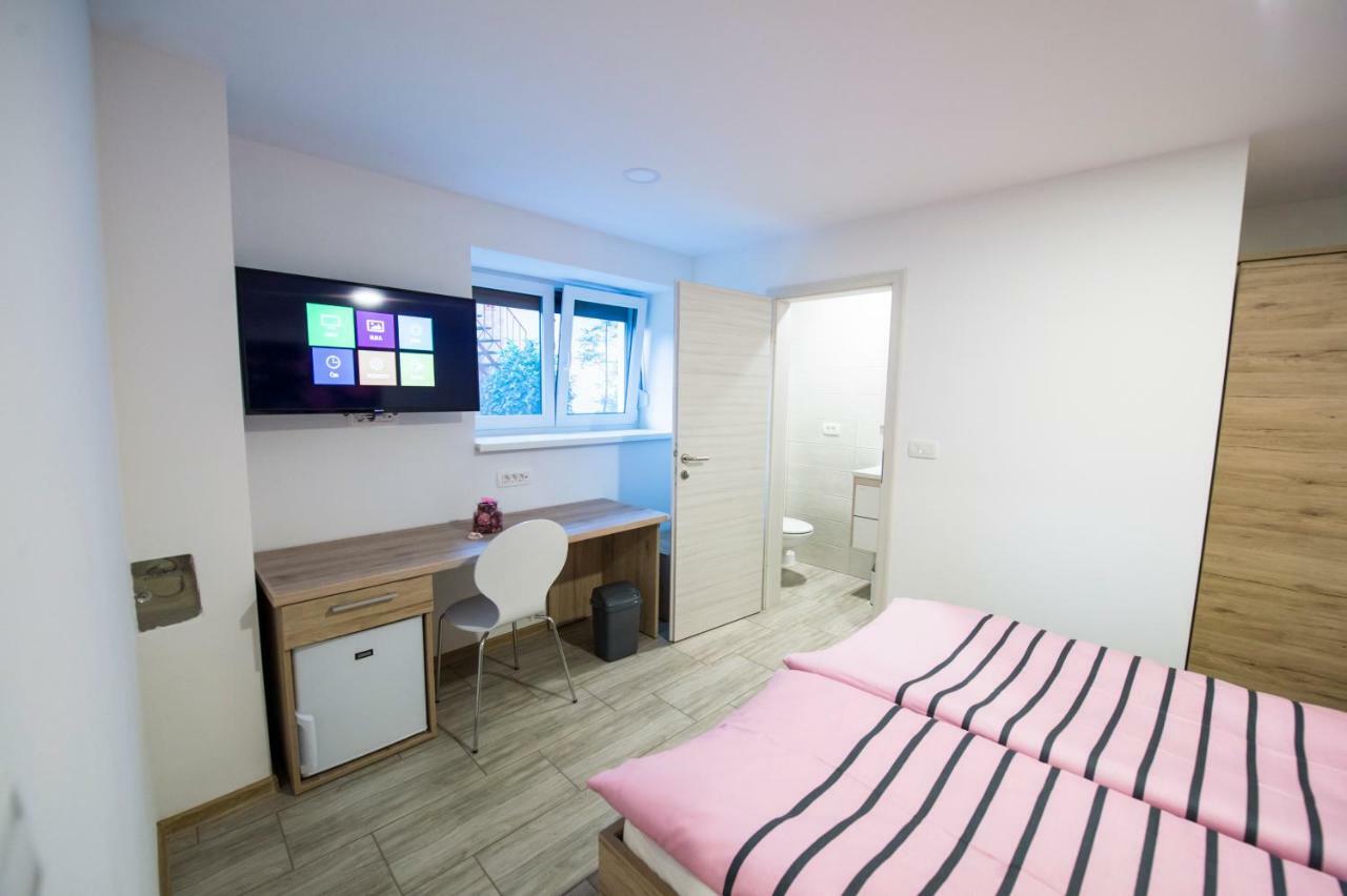 Guesthouse Ursa Preddvor Szoba fotó